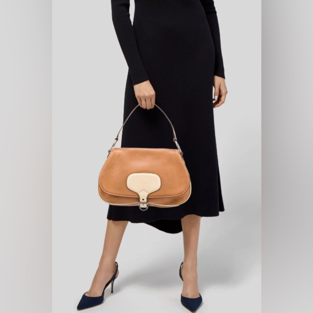 Prada Vitello - EUC - Daino Leather Shoulder Bag - Like New, Pristine! - Picture 3 of 16